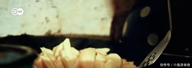 老年|80岁奶奶独居贝加尔湖畔,零下40℃,出门靠溜冰,喝水靠凿冰,网友:是个狠人!