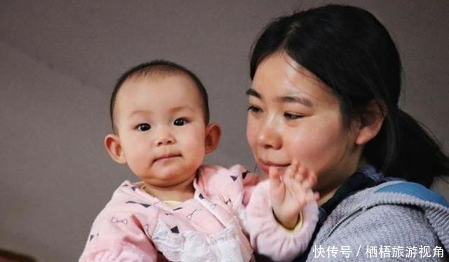 晓雯|俩同龄发小,一个20岁生娃,一个30岁生娃,38岁相见时差距太大