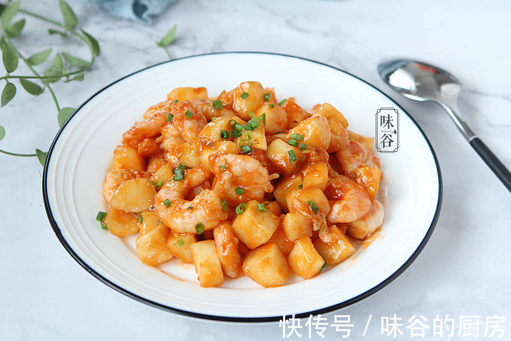 明日小雪,记得给家人吃这8种食物,顺应时节营养足,温暖过冬