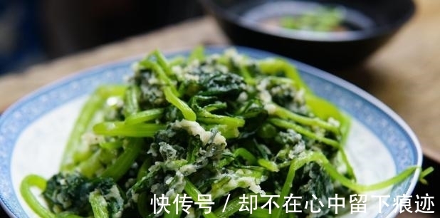 清蒸茼蒿|立冬后,懂行的人都吃它,被称“皇帝菜”,养肝明目,清肺化痰