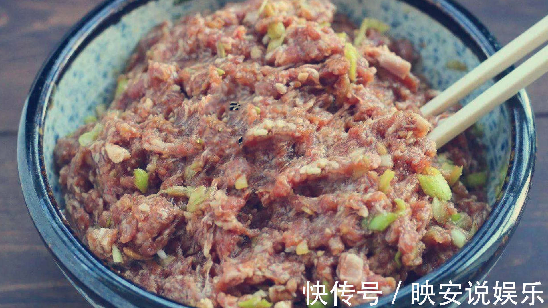 猪肉馅饺子怎样做才好吃关键2个诀窍,不腥不腻,全家都爱吃