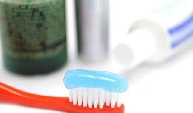 小妙招|让水龙头亮白如新,清洁排水管干净不脏手,教你小妙招