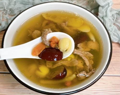 简单|冬季进补,少吃猪肉多喝此汤,简单易学,气血足了,脸色更红润