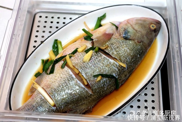 生日蛋糕|女儿4岁了,晒一晒妈妈做的生日蛋糕和饭菜,网友蛋糕太赞了