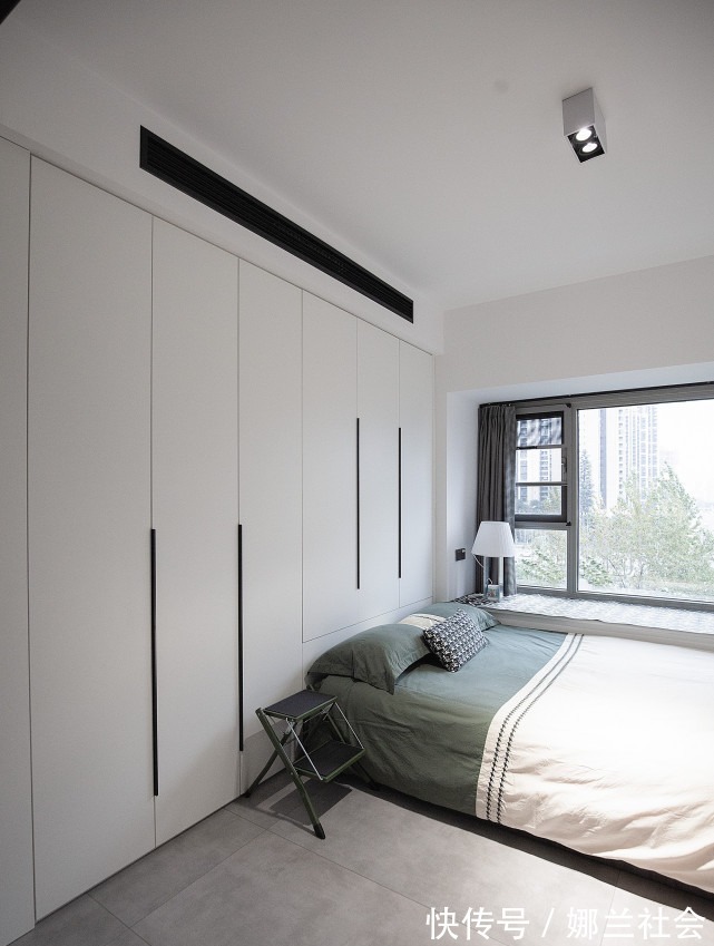 现代|130平现代极简风设计,打造出清爽简而不减空间