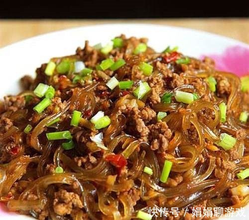 蚂蚁上树,做法简便,粉丝充分吸收汤汁的味道,美味下饭