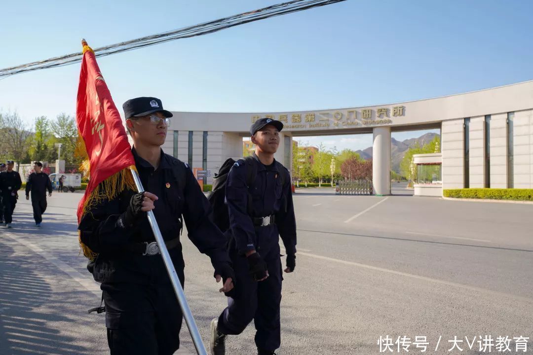 性价比很高的二本大学，多半毕业生可直接当官，实力在线却很低调