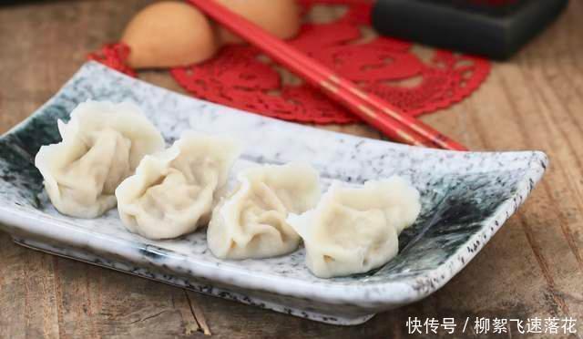 肉馅|白菜做馅别直接拌,面点师告诉你详细做法,饱满不出水,鲜香好吃