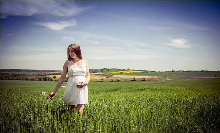 母亲|双胞胎在妈妈肚子里,一个胎动频繁,一个不动,出生后妈妈乐了