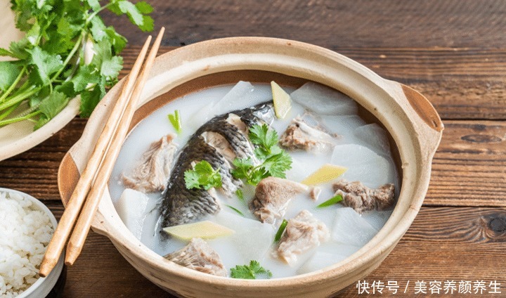 道鱼羊鲜|天冷了,少喝蔬菜汤多喝它,有条件一周喝一回,温暖你整个秋冬