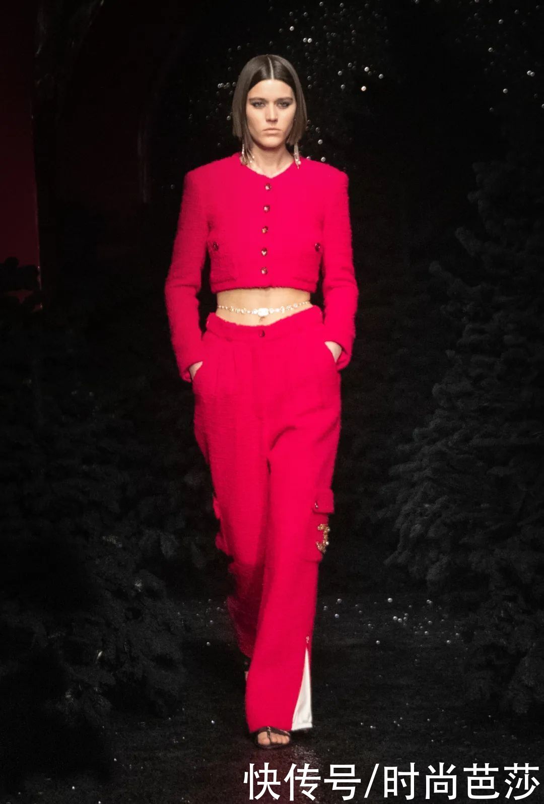 CHANEL的感性世界里，藏有柔情万千