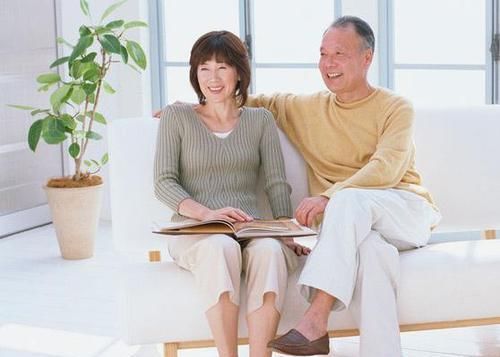 硝酸胺|转告爸妈:4种“隔夜菜”,一顿吃不完就扔了吧,别省了