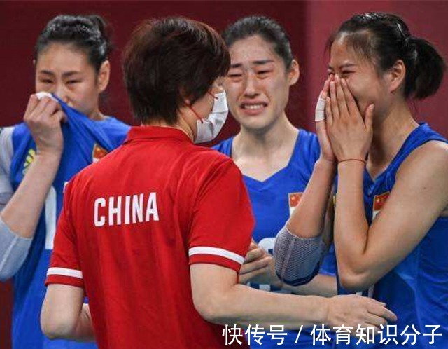 训练营|中国女排革新,想成正式队员更困难,学习美国女排,郎平说得没错