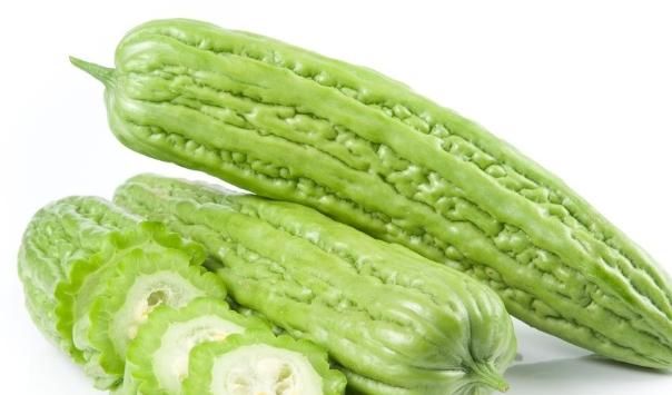 维生素太重要，赶快收藏！下面告诉你怎么吃、如何补。