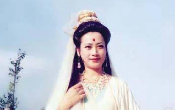 观音菩萨|她是最经典的“观音菩萨”,演戏时怪事频频,拍完戏皈依佛门