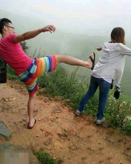 |搞笑图片幽默段子笑话哈哈哈,兄弟你不怕回去跪搓衣板吗