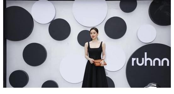 小红书|不断前行 致力於优质宣发 37岁的莉贝琳坚信“好的内容”创造影响力