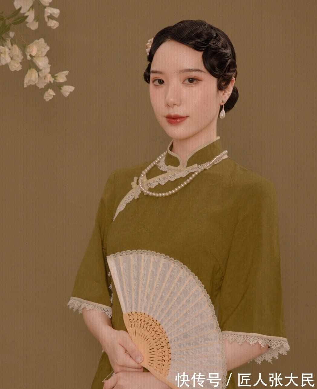 双飞蝶@词:菊韵可随秋事老?西风漫卷,苍茫星月,永夜潇潇