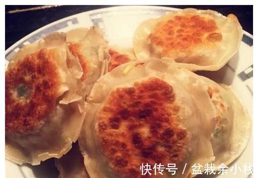 想吃韭菜盒子不用买,教你在家懒人做法,8分钟做好,比买的好吃