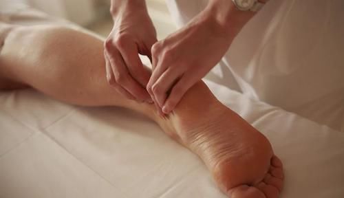 一个神秘的穴位,让您“体内的冰雪”化成“洪荒之力”!