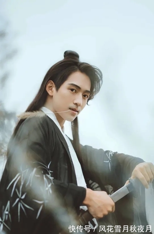 魏索|击败《剑来》,唐家三少再出新作,这部玄幻文9.8分登顶榜一!