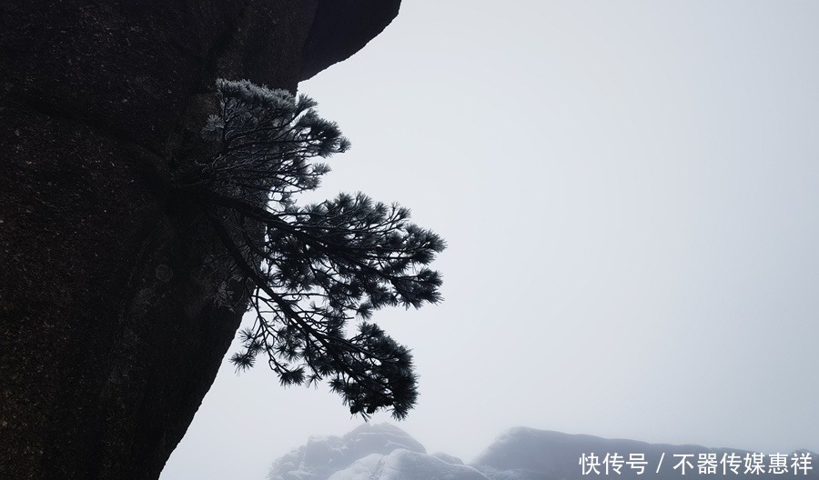 银装素裹！雪后黄山宛如童话世界