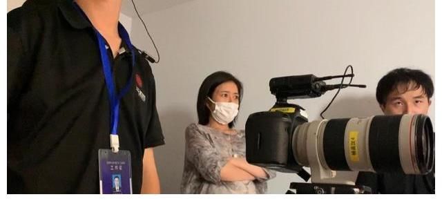 時間的答卷|新節目頻上熱搜，上海電影節指定她主持，東方衛視還得看她