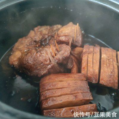 咸蛋黄酿肉|厨娘教你一招巧做咸蛋黄酿肉