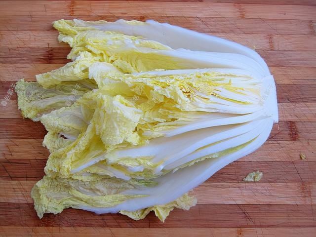 冬季碰到这菜,我买上几十斤,清脆甜润味鲜,做1盆吃得汤都不剩