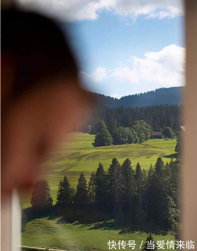 caliber$有一种“薄”叫伯爵!