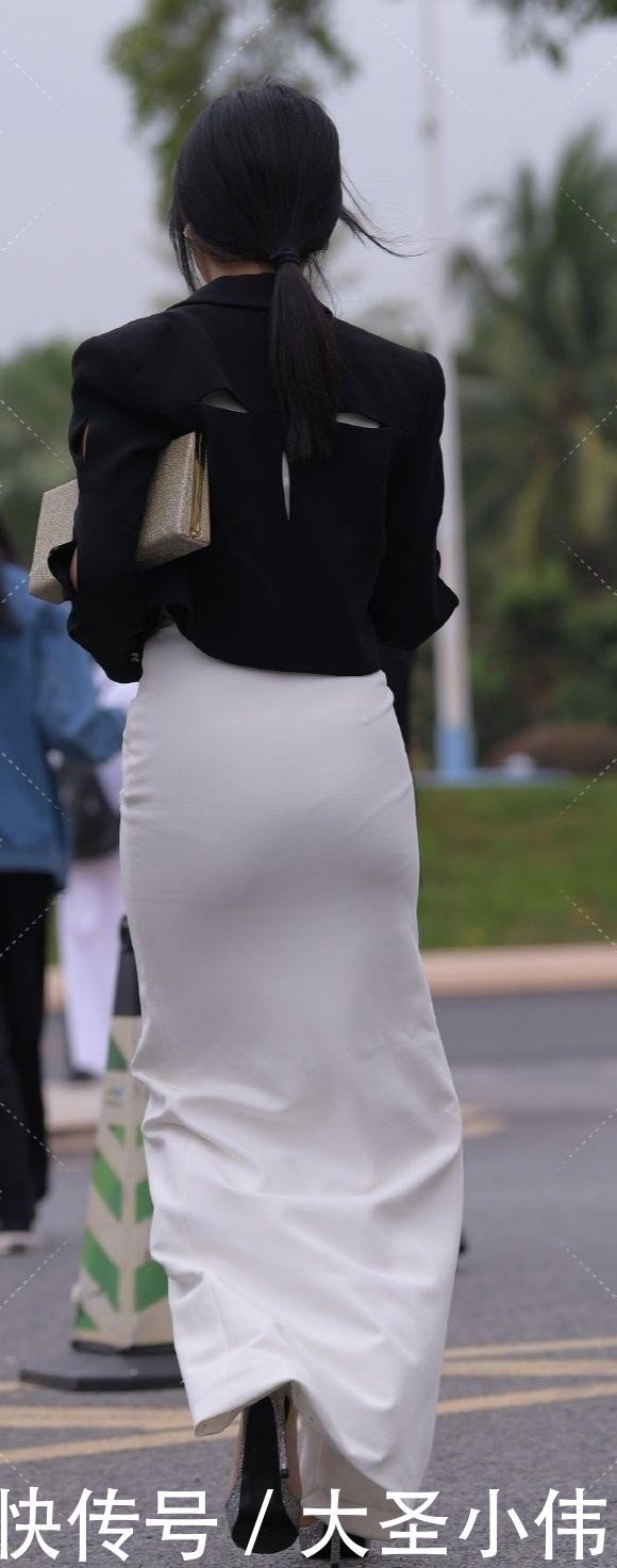 优雅|美女街拍:30岁女性的优雅魅力像水一样温柔,我很喜欢,就算是二婚我也愿意