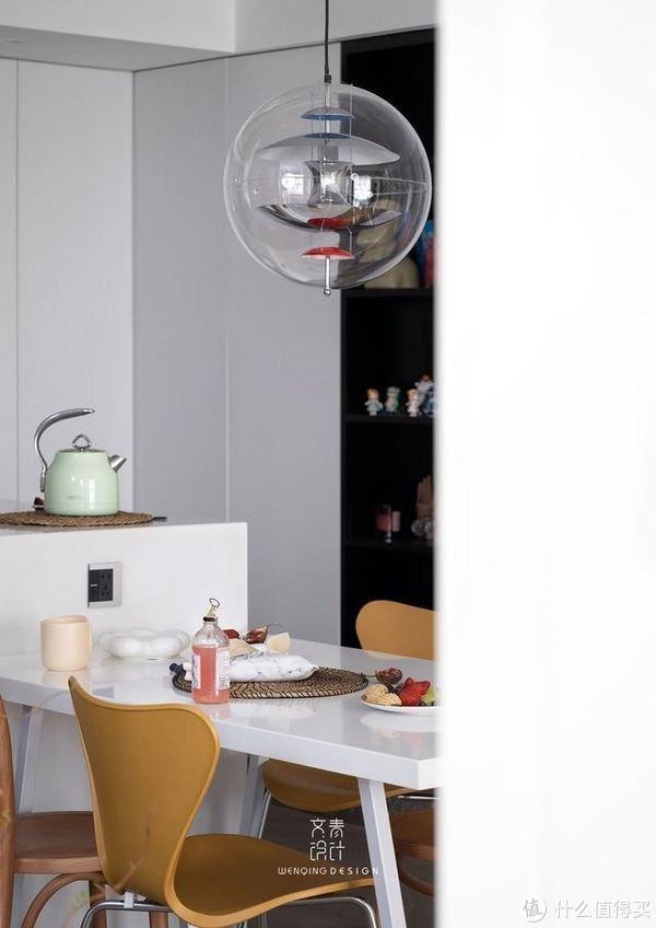 客厅|90后妹子的家火了,一人住98㎡精致又高级,网友:还缺男朋友吗?