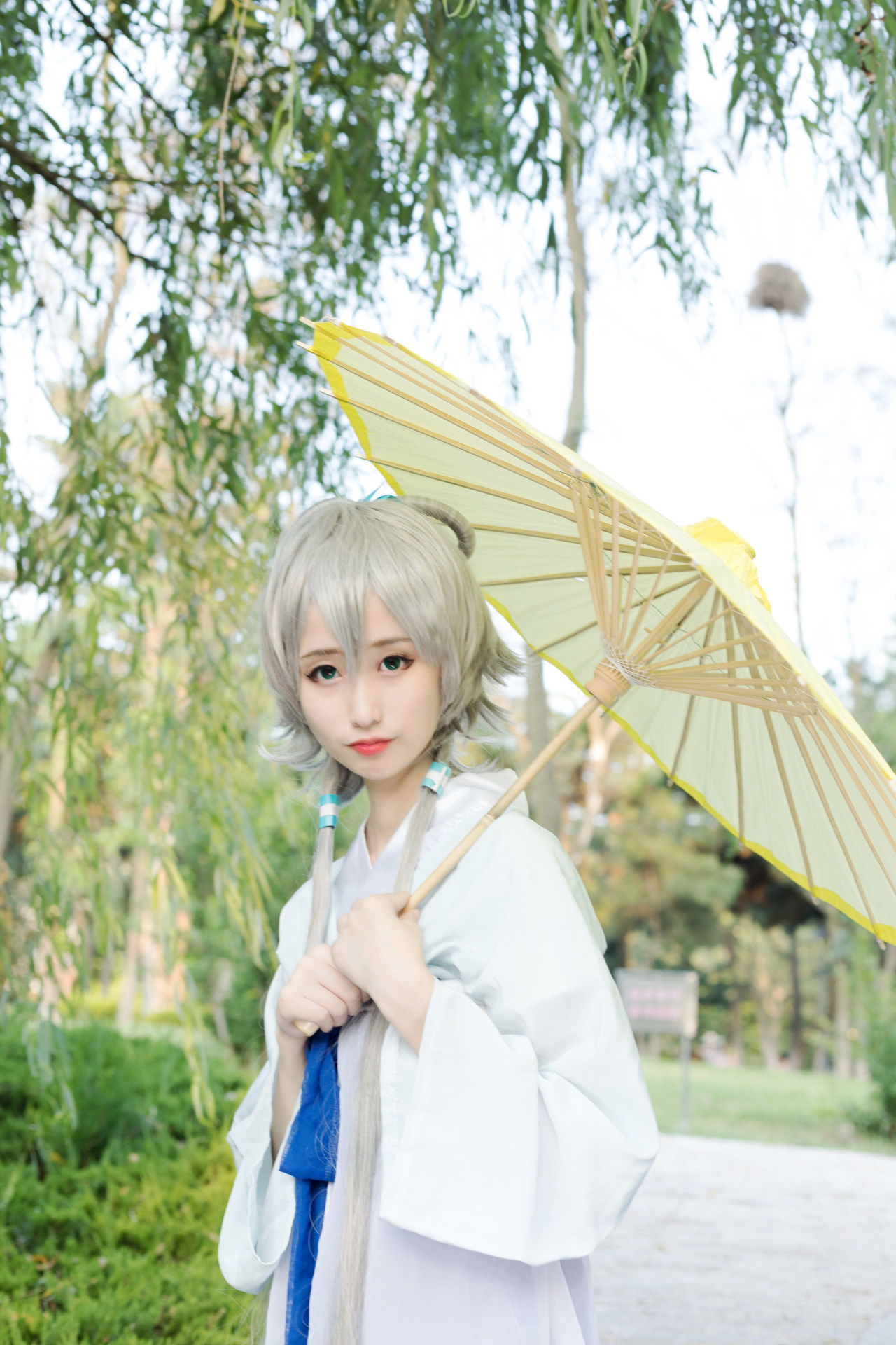 春来|VOCALOID洛天依乐正绫cosplay 春来发几枝