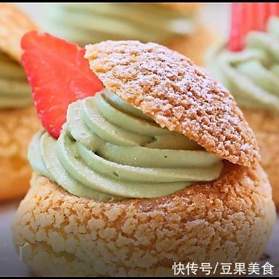高颜值的抹茶大泡芙，太哇塞了！自己做，方便更放心