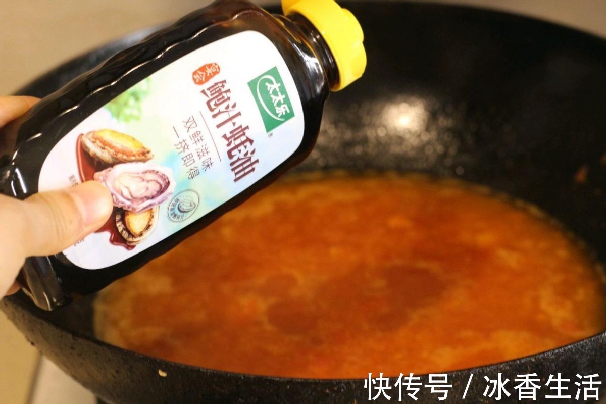 好吃|多给孩子吃龙利鱼,肉多刺少,加入番茄一起炖煮,酸甜又好吃