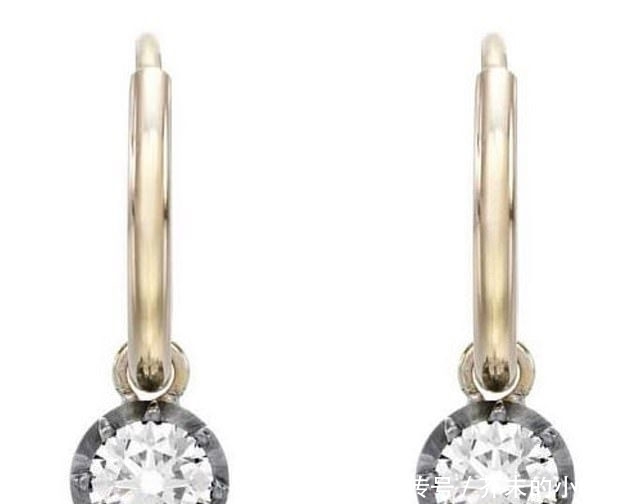 梅根耳环升级记,从100元小众品牌到3万元钻石耳环,喂鸡也要显摆