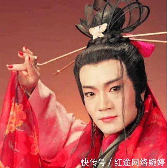 金庸|三个版本的东方不败,一个最令金庸满意,一个差点让金庸翻脸