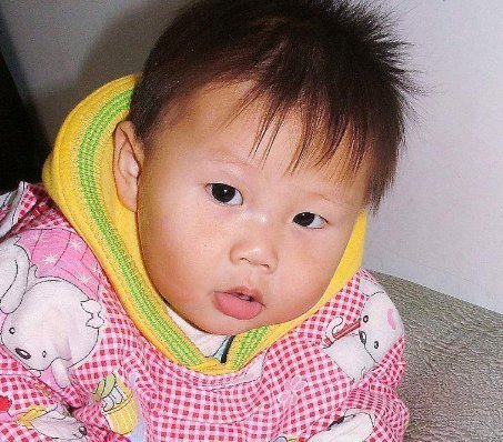 性教育|孩子惊人举动连连,不仅亲了小姨还做了这件事,小姨瞬间害羞了