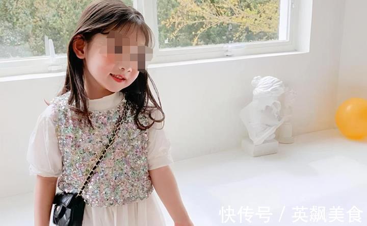 幼儿园|女儿穿纱裙上幼儿园,宝妈感到自豪,幼师:少让孩子穿裙子上学