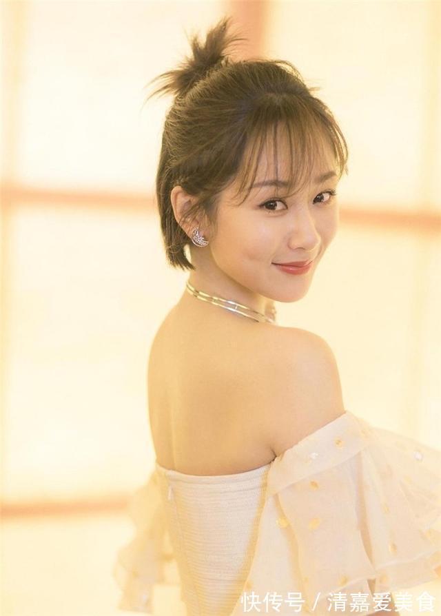 杨紫|2021年流行“短发扎一半”,减龄满分,承包春夏的美