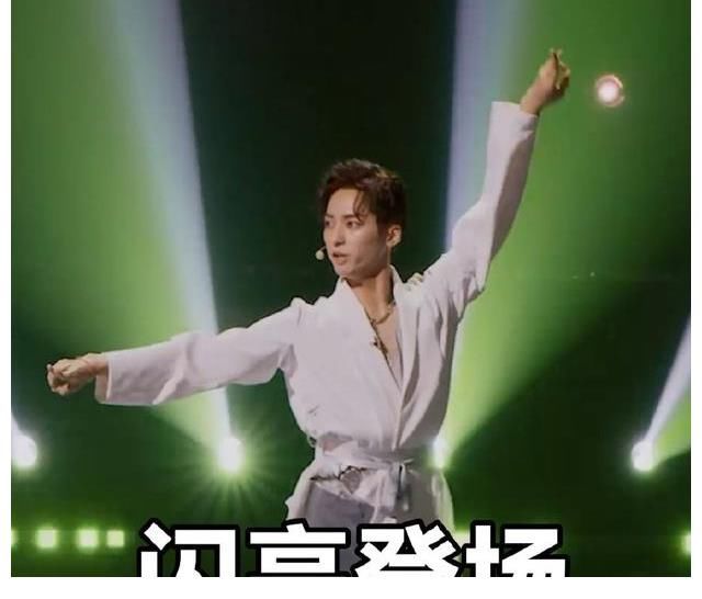 披荆斩棘的哥哥|《披荆斩棘的哥哥》陈小春舞台惹争议,尹正自选淘汰,张淇下滑