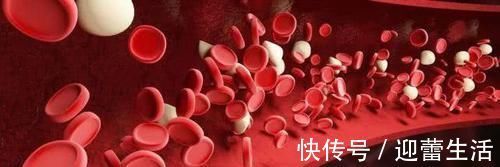 长期失眠|长期失眠,5大危害会“如约而至”,吃好4物,助你沾床就睡