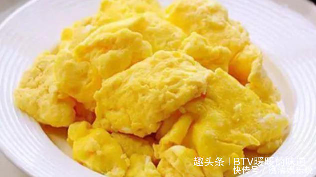 炒鸡蛋|炒鸡蛋别用油了,只需3分钟,让鸡蛋更滑嫩还不粘锅