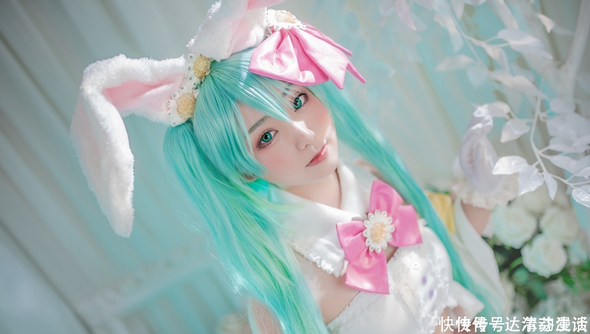 虚拟偶像|三组漂亮妹子COS的人气虚拟偶像“初音未来”还原度相当不错