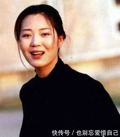 胡杨女人|为什么总演农村大姐胖婶王茜华自曝当年被梅婷抢角，难忍泪水