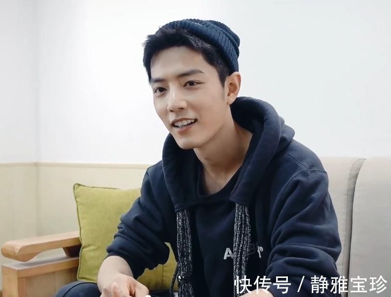 大男孩|肖戰(zhàn)工作室曬視頻，肖戰(zhàn)在線機(jī)智玩游戲，卻意外暴露真實(shí)顏值