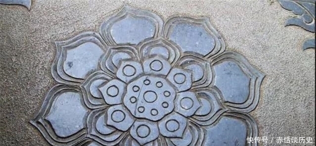 朝代|一首七言律诗,56字,写尽4个朝代,最经典的名句,步步金莲