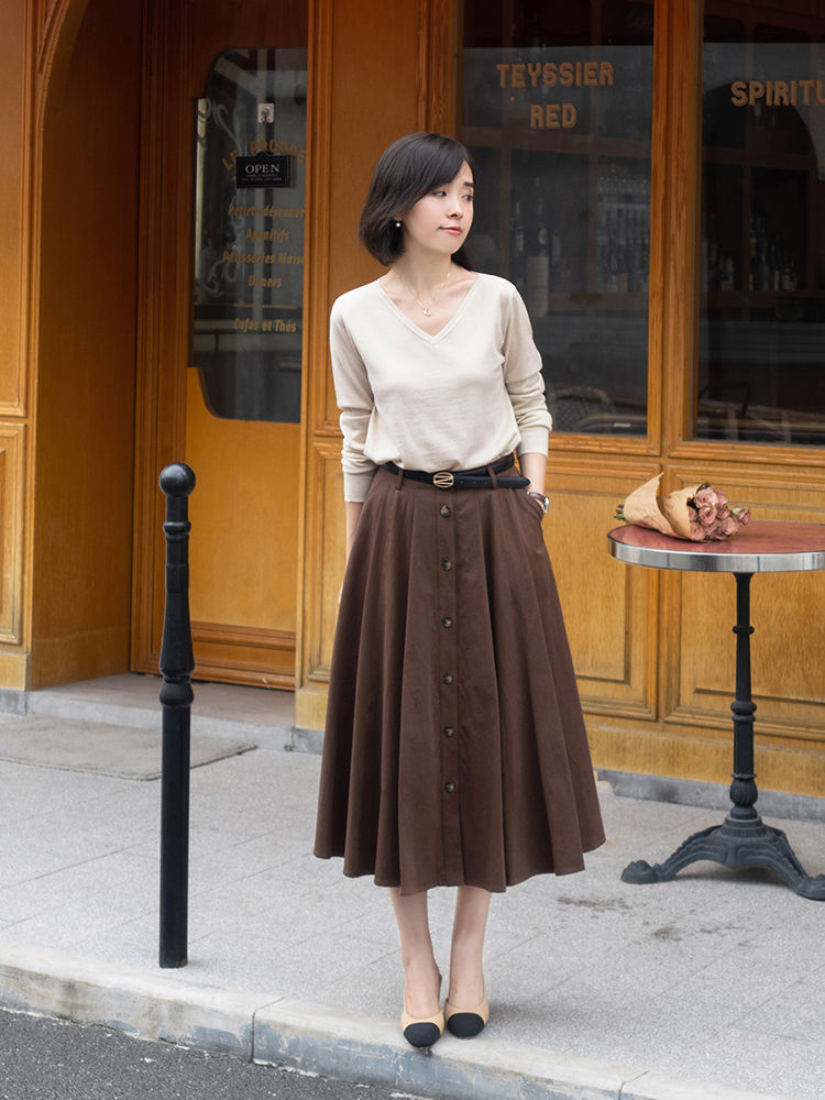 t恤|30+的女生建议多尝试优雅风，针织衫搭配高腰A字半身裙，高级减龄