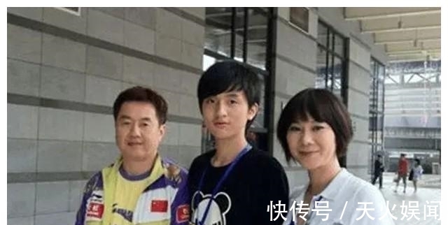 中国乒乓球|女乒教练施之皓,开除世界冠军郭跃引争议,娶小22岁弟子重回上