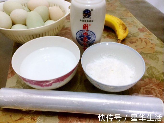 腌咸鸭蛋，就只放盐？学会这2招，时间快起沙又流油